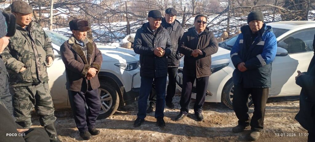 Райондун акими А.Тюкебаев Кетмен-Дөбө айыл аймагындагы бир катар объектилердин курулуш иштеринин жүрүшү менен жеринен таанышты